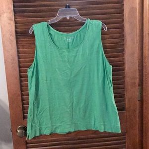 Women’s Sleeveless Blouse